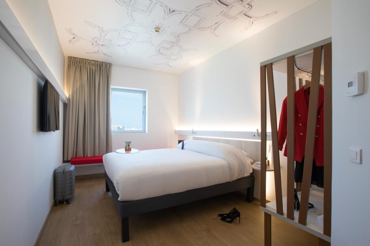 Hotel Ibis Abdelmoumen Casa Centre Casablanca Exteriér fotografie